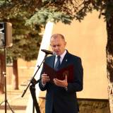 W imieniu burmistrza Waldemara Palucha przemówienie wygłosił zastępca dr Dariusz Tracz